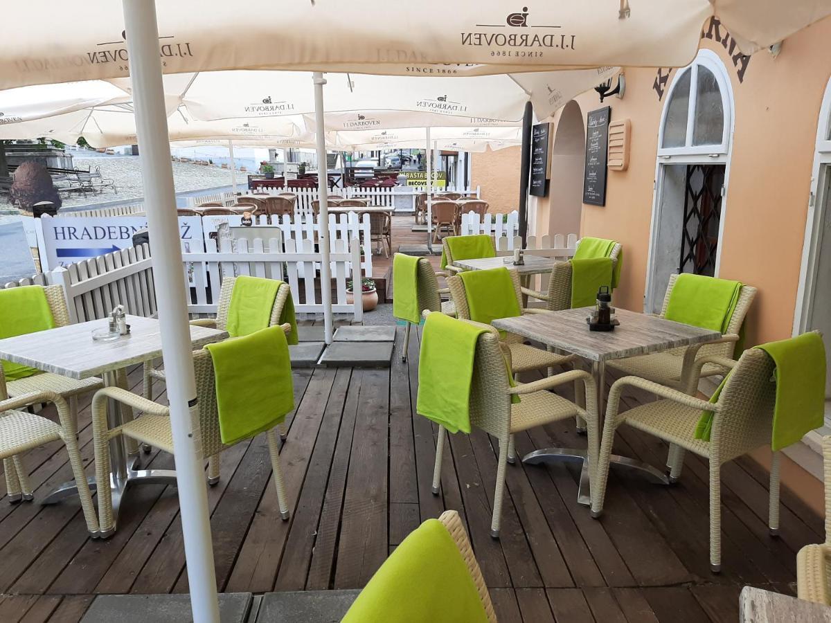 Penzion - Restaurant U Zamku Bečov nad Teplou Exterior foto
