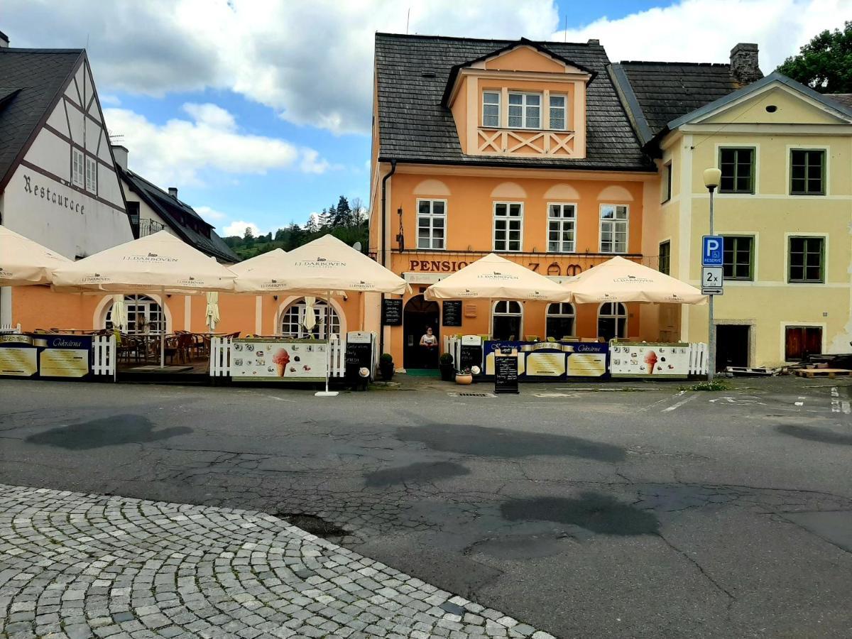 Penzion - Restaurant U Zamku Bečov nad Teplou Exterior foto