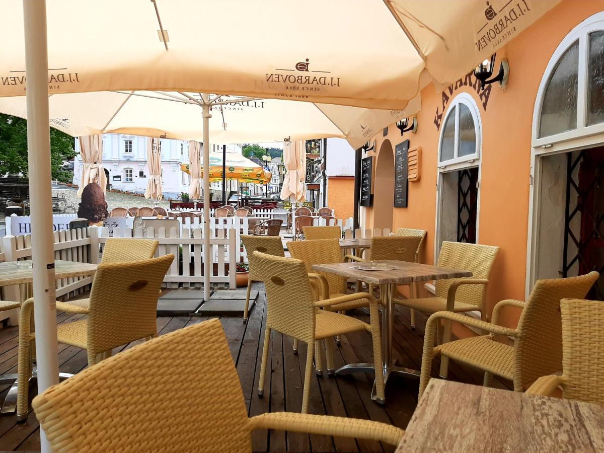Penzion - Restaurant U Zamku Bečov nad Teplou Exterior foto